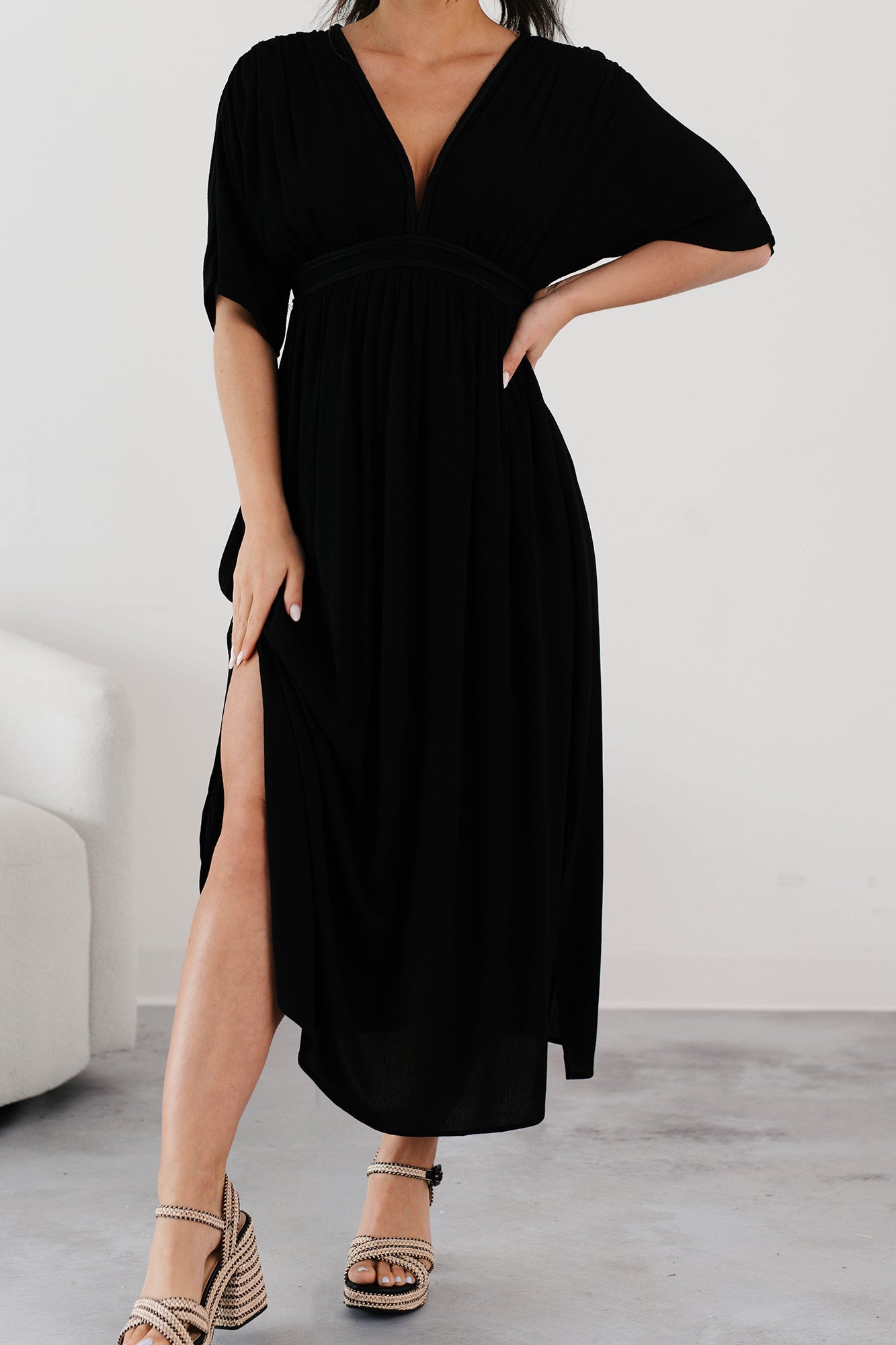 Loose and Free V Neck Maxi Dress (Black)