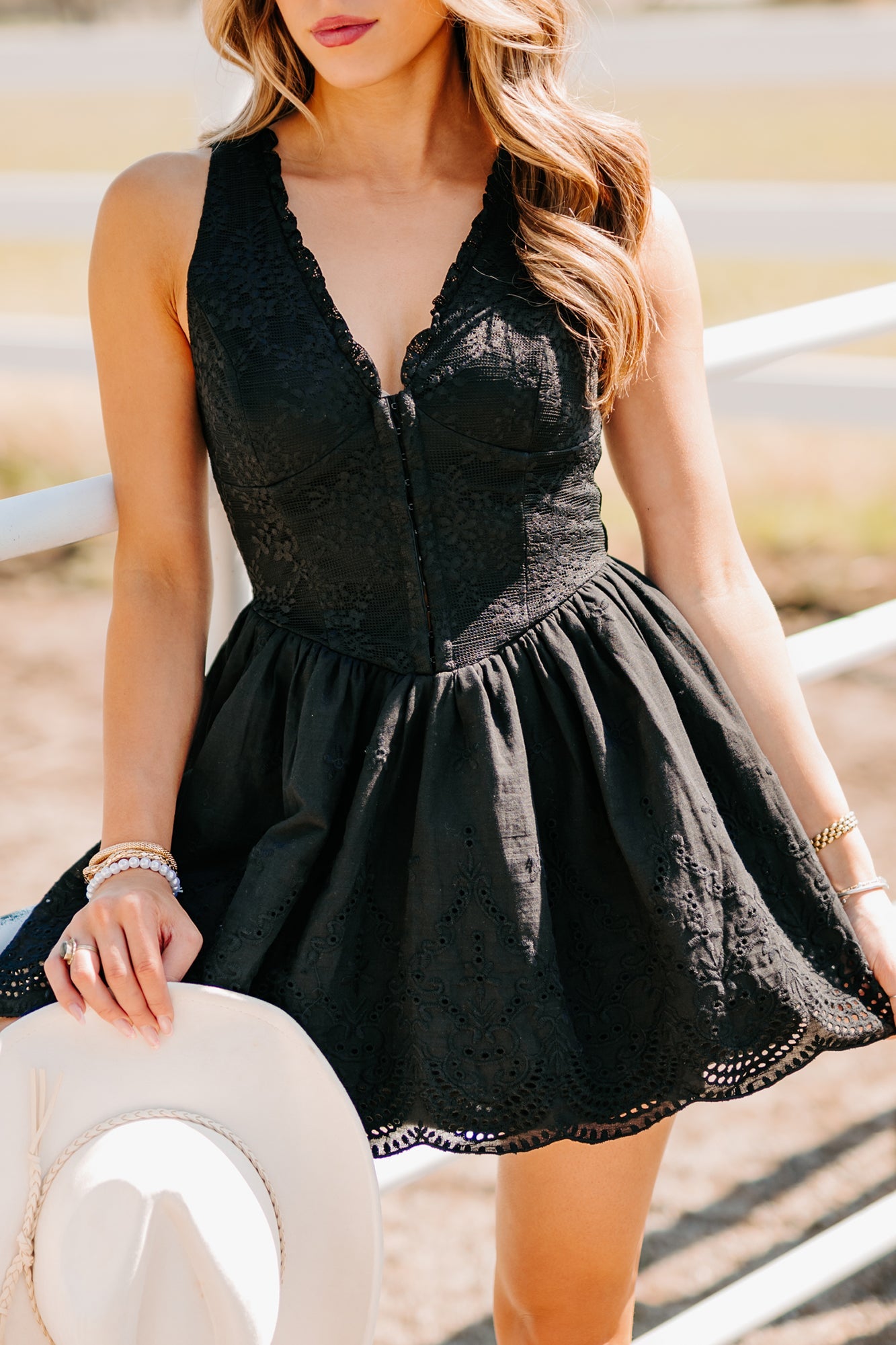 Scene Stealer Sleeveless Lace Mini Dress (Black)